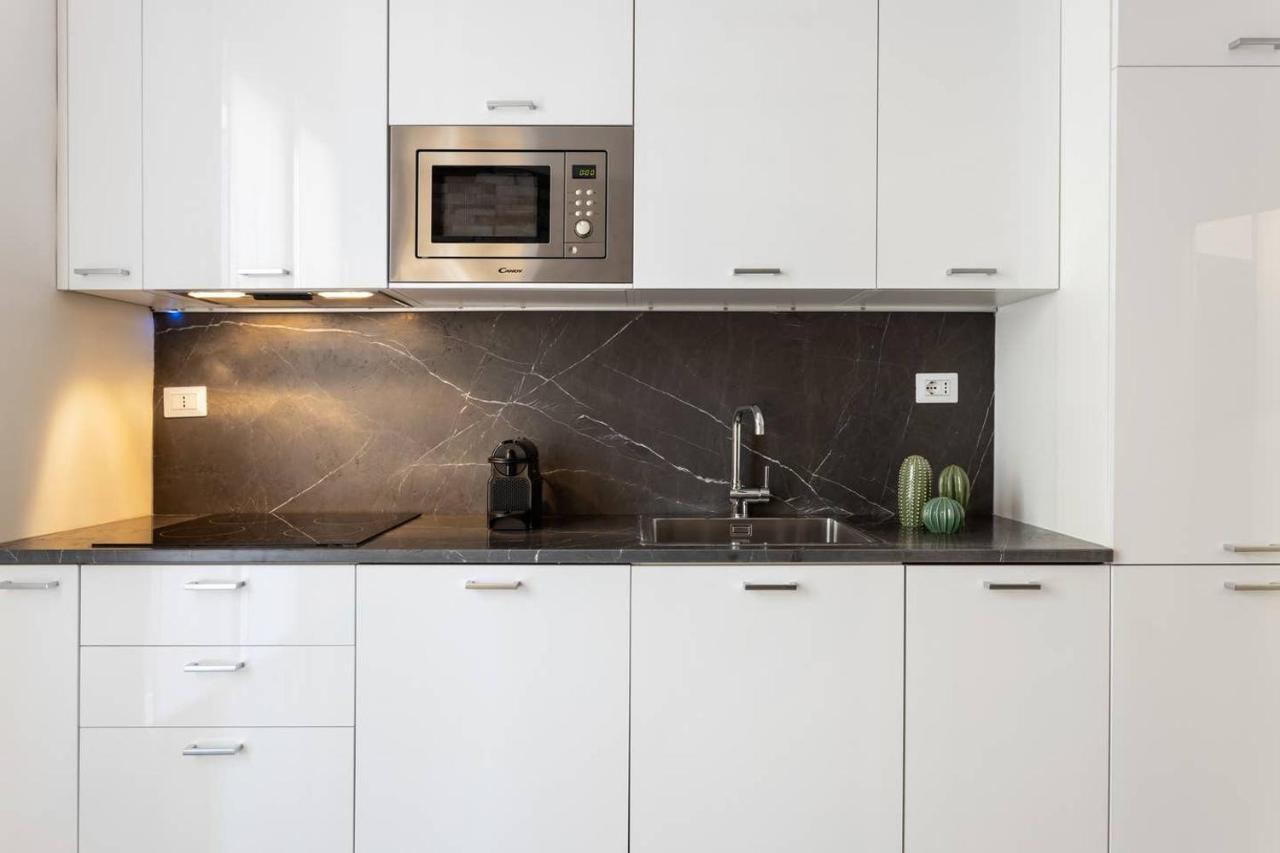 Modern And New Flat In Duomo Area Daire Milano Dış mekan fotoğraf